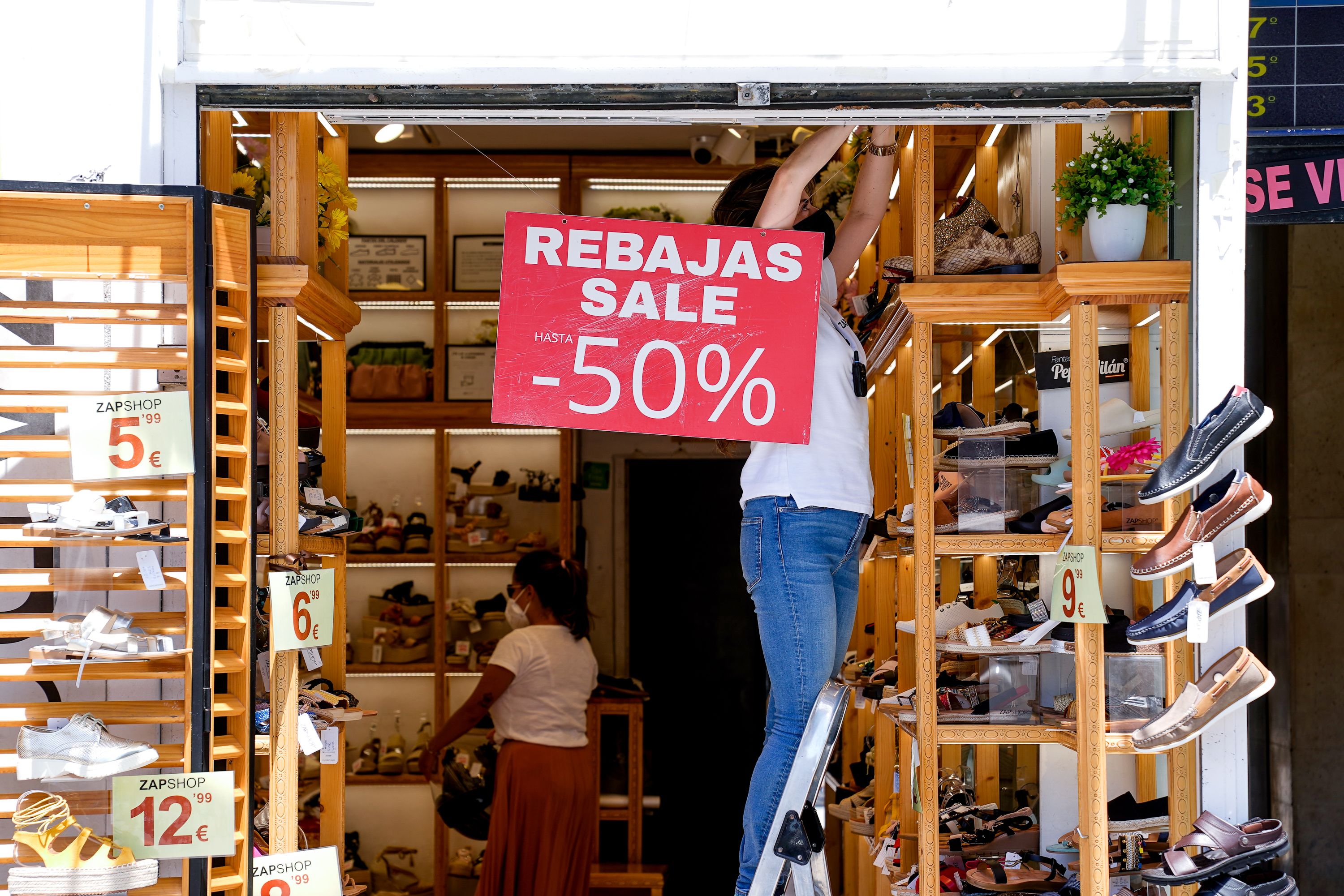 Los consejos de la OCU para las rebajas de verano