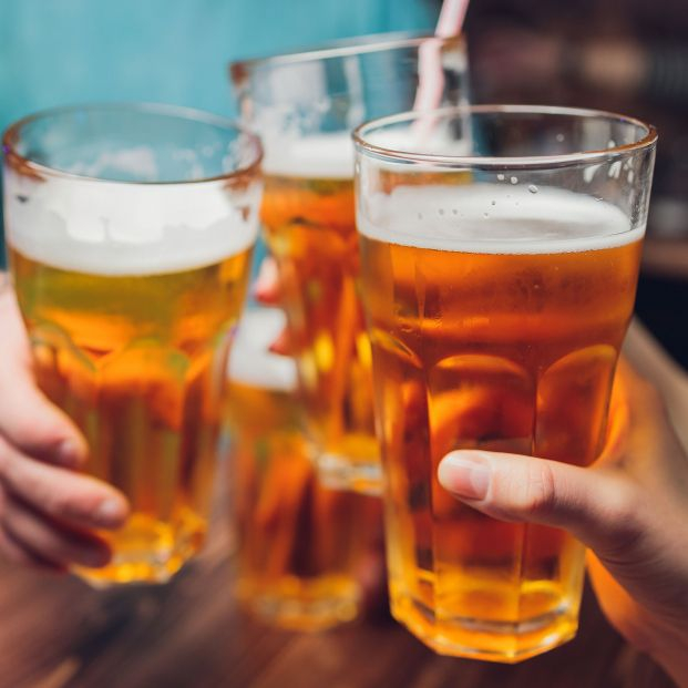Estos son los 6 grupos de personas que no deben beber cervezas. Foto: Bigstock