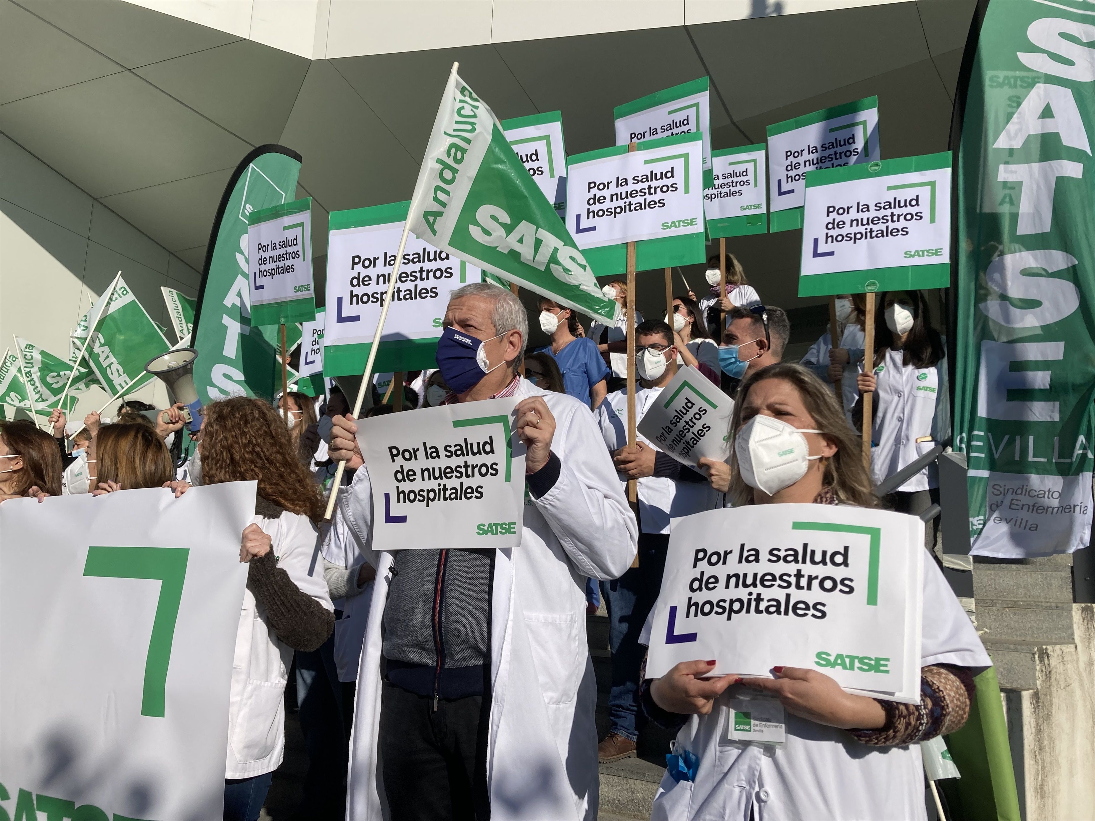 Las enfermeras advierten de que los hospitales serán una "bomba de relojería" este verano