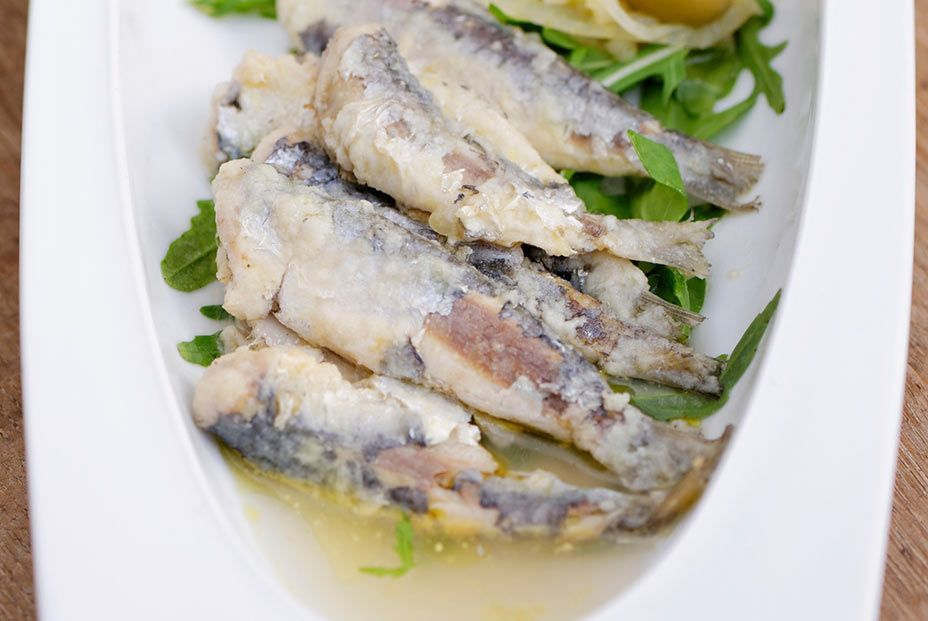 Receta de sardinas en escabeche suave. Foto: bigstock