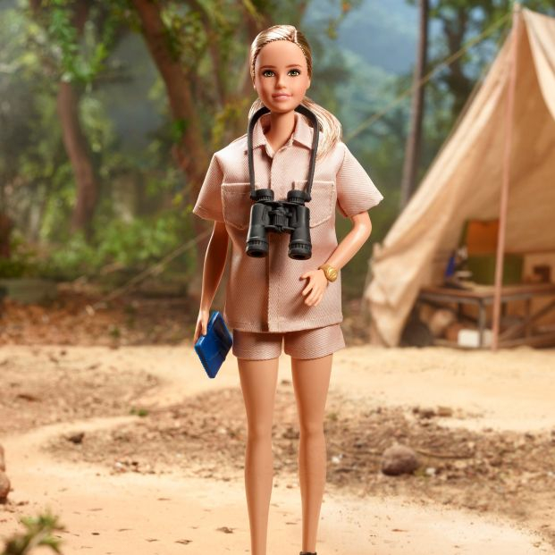 Barbie lanza una muñeca en honor a la etóloga británica Jane Goodall, experta en primates