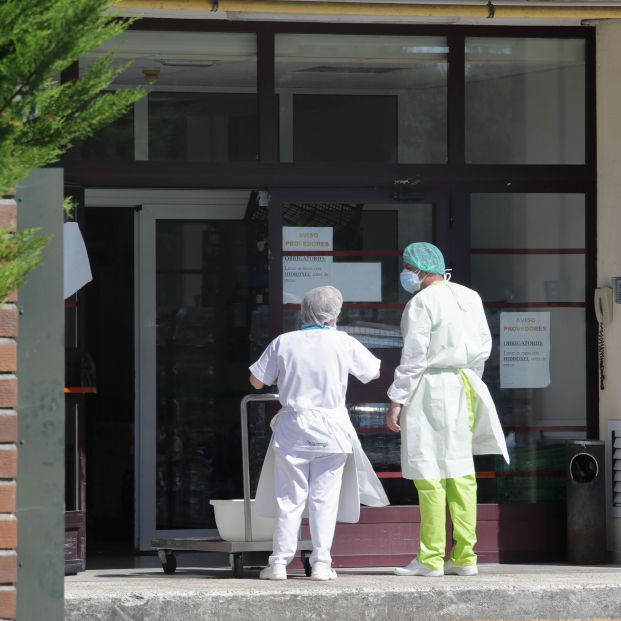 Cataluña compensará a los empleados de la limpieza de residencias de mayores por la pandemia