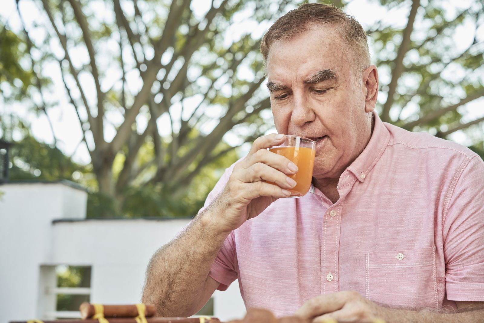 Bebidas naturales que combaten el hígado graso