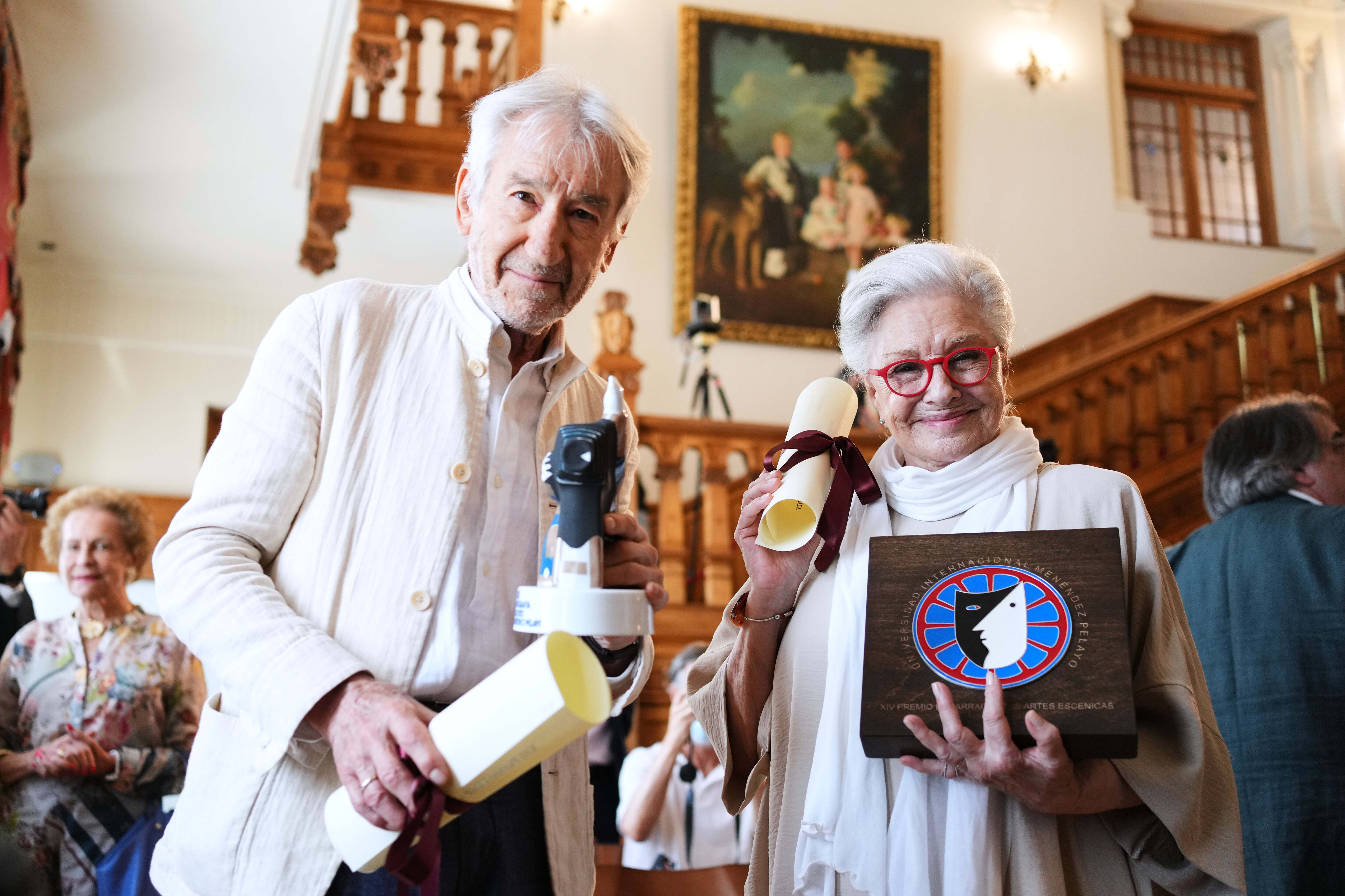 Lola Herrera y José Sacristán, premiados por la UIMP