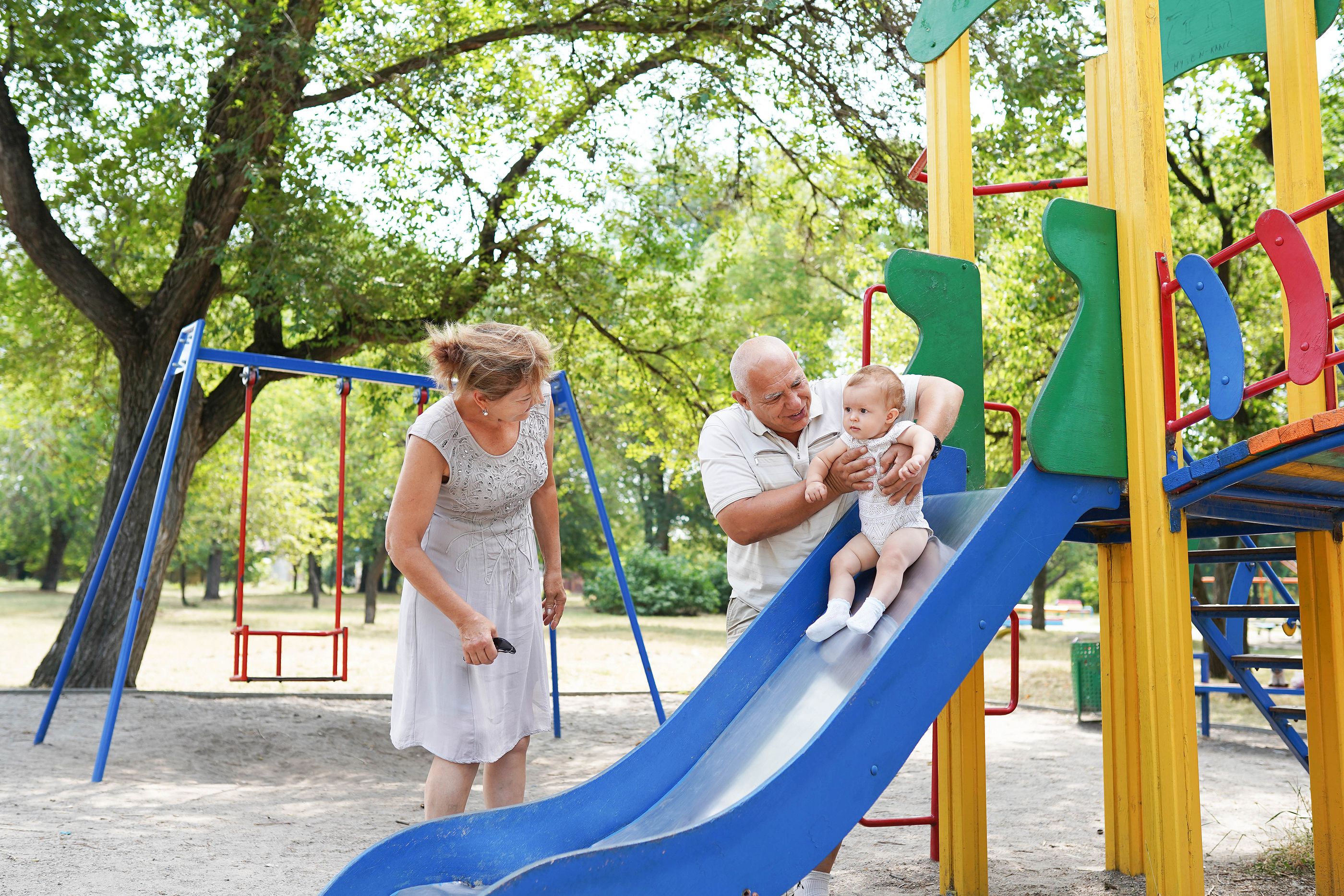 Las pensiones y el tiempo de los abuelos, esenciales para millones de familias españolas