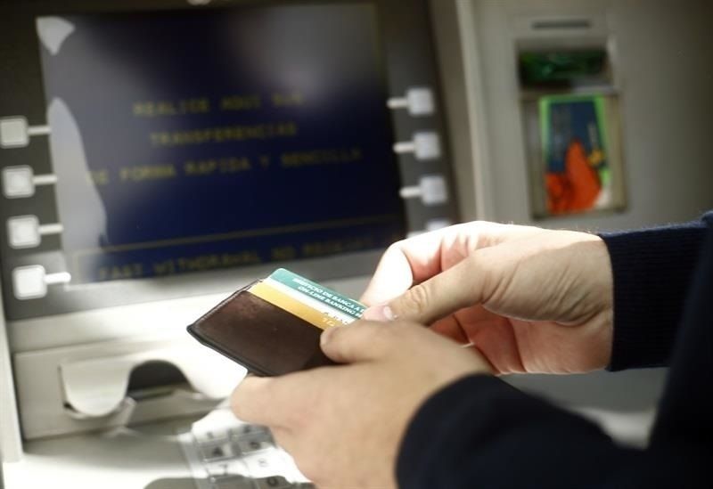 La red de oficinas bancarias en España cae por debajo de las 19.000 en marzo. Foto: Europa Press