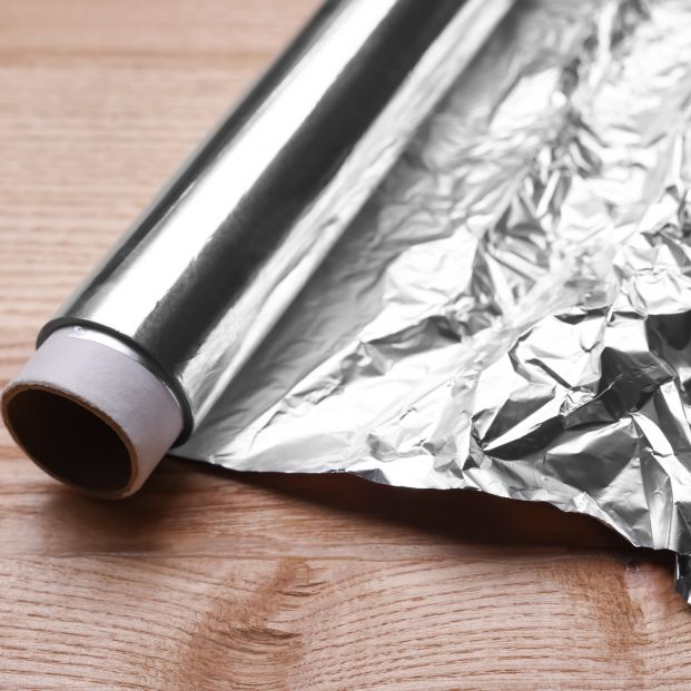 Papel de aluminio: la solución más económica (y desconocida) para combatir el calor