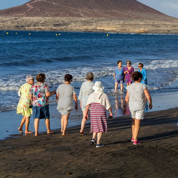 Tenerife saca a licitación su servicio de Turismo Social para personas mayores