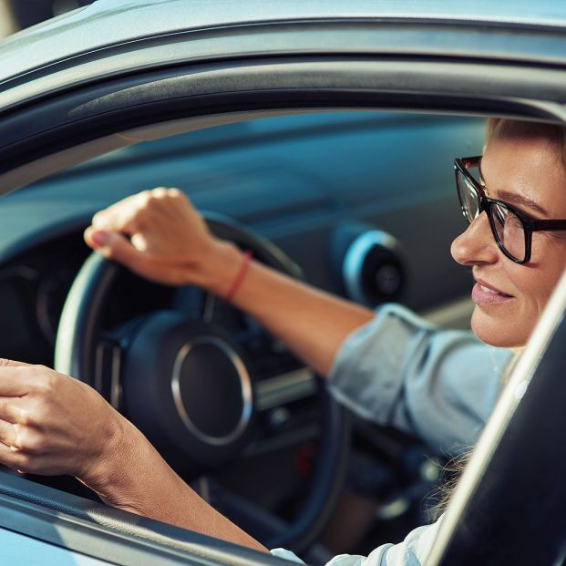 Renovar el carnet de conducir sale gratis a partir de esta edad. Foto: Bigstock Renovar el carnet de conducir sale gratis a partir de esta edad. Foto: Bigstock