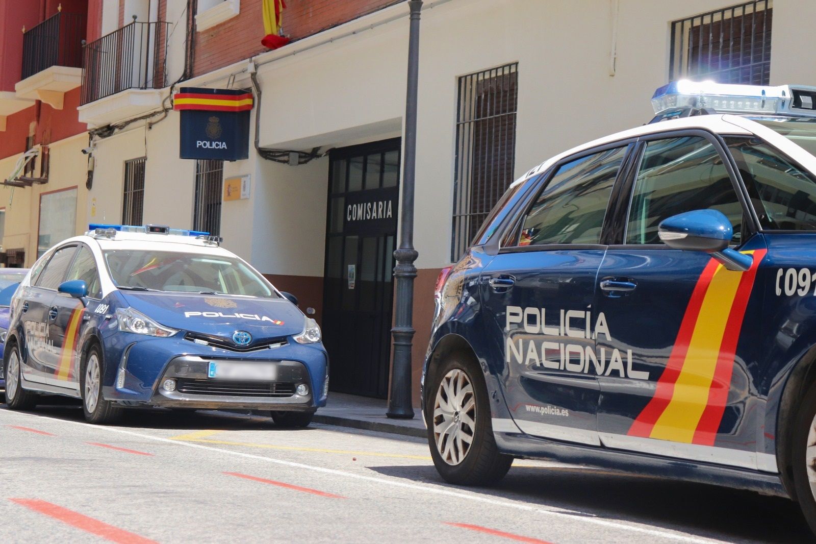Aparece un hombre muerto y ensangrentado en un coche aparcado junto al Coliseum en A Coruña