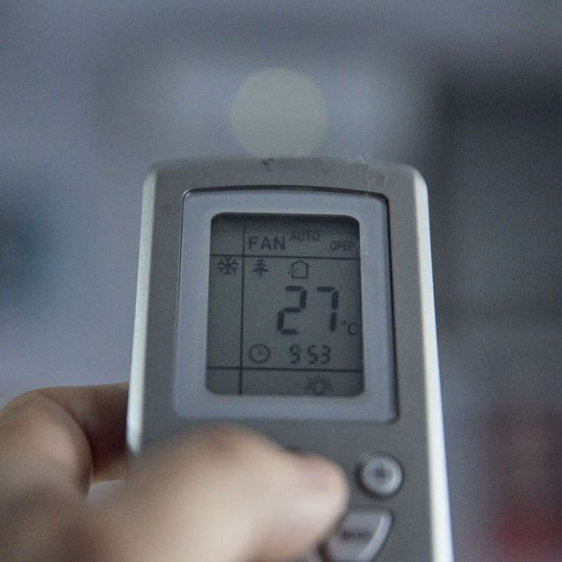 Ribera aclara que bares y comercios pueden poner el aire acondicionado a "unos 25 grados"