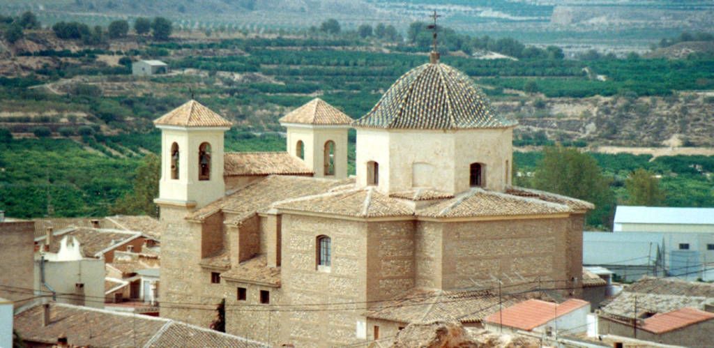 Iglasia de Santiago Apostol. Foto Ayuntamiento de Pliego Iglasia de Santiago Apostol. Foto Ayuntamiento de Pliego