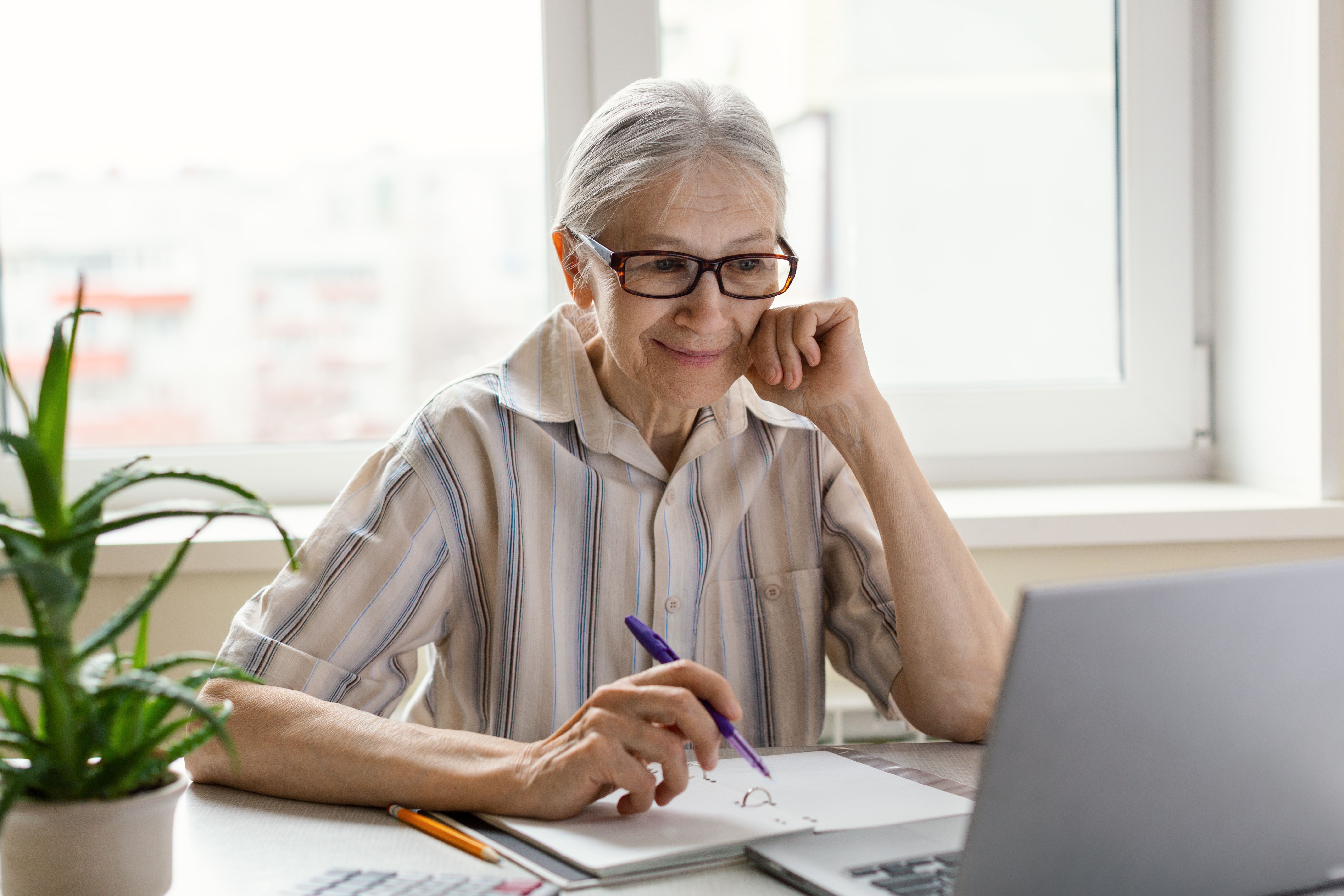 Piden a Escrivá acelerar la compatibilidad de las pensiones con la actividad artística. Foto: Bigstock