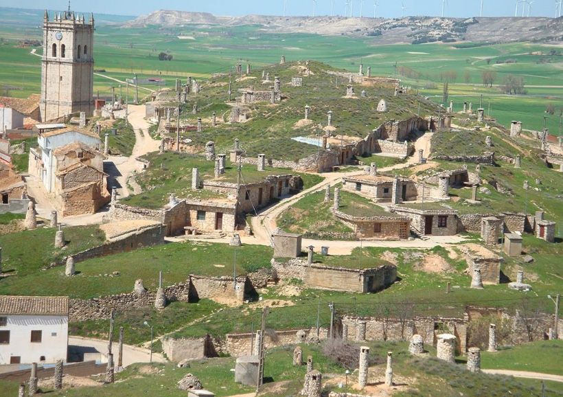 Visita virtual al interior de las bodegas subterráneas de Baltanás (Palencia)