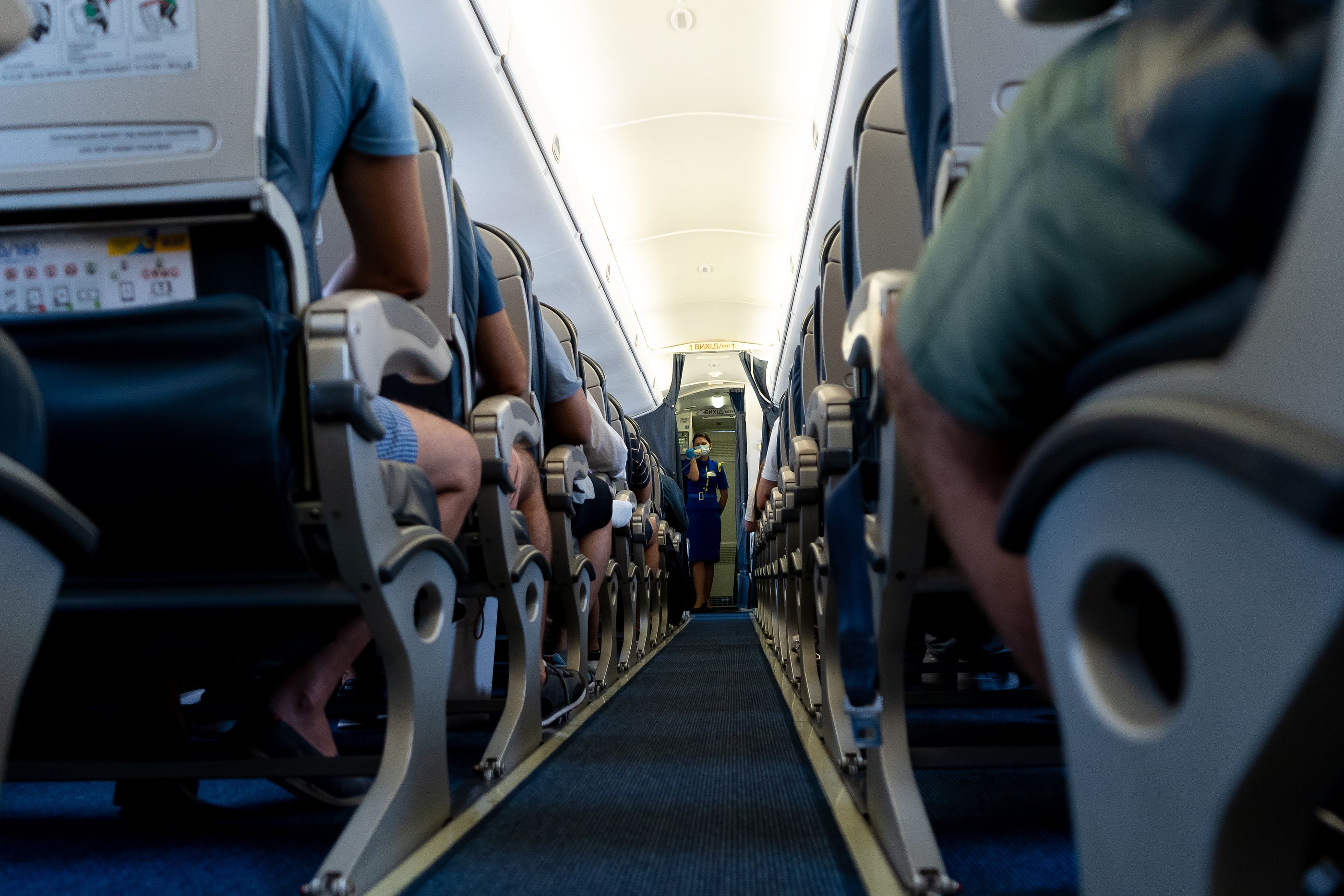 Cómo evitar la 'trombosis del viajero' que se produce en los desplazamientos largos de avión