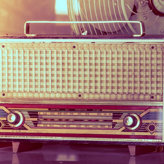 Programas de radio dirigidos a personas mayores Programas de radio dirigidos a personas mayores