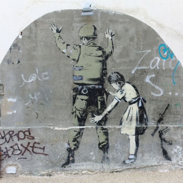 Obra de Bansky (Murrissey72 Bigstock) Obra de Bansky (Murrissey72 Bigstock)