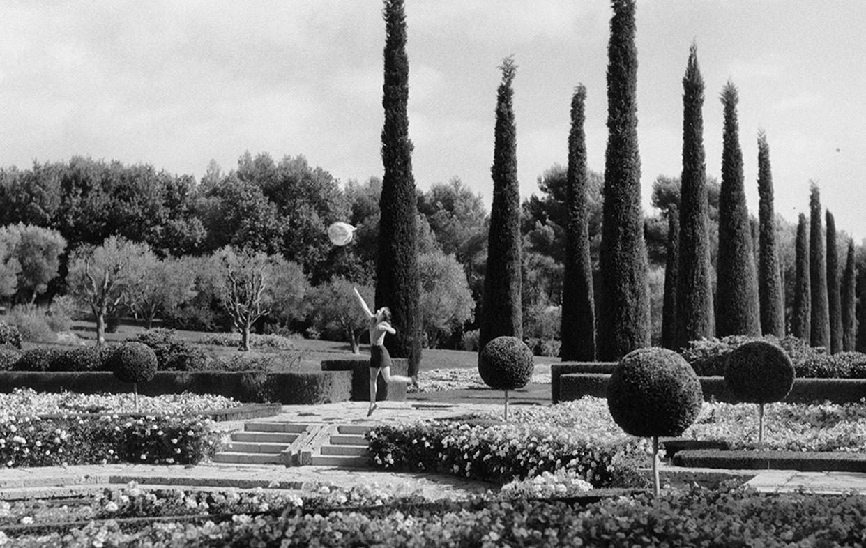 La Fundación Canal de Madrid acoge una exposición con más de un centenar de fotografías del siglo XX