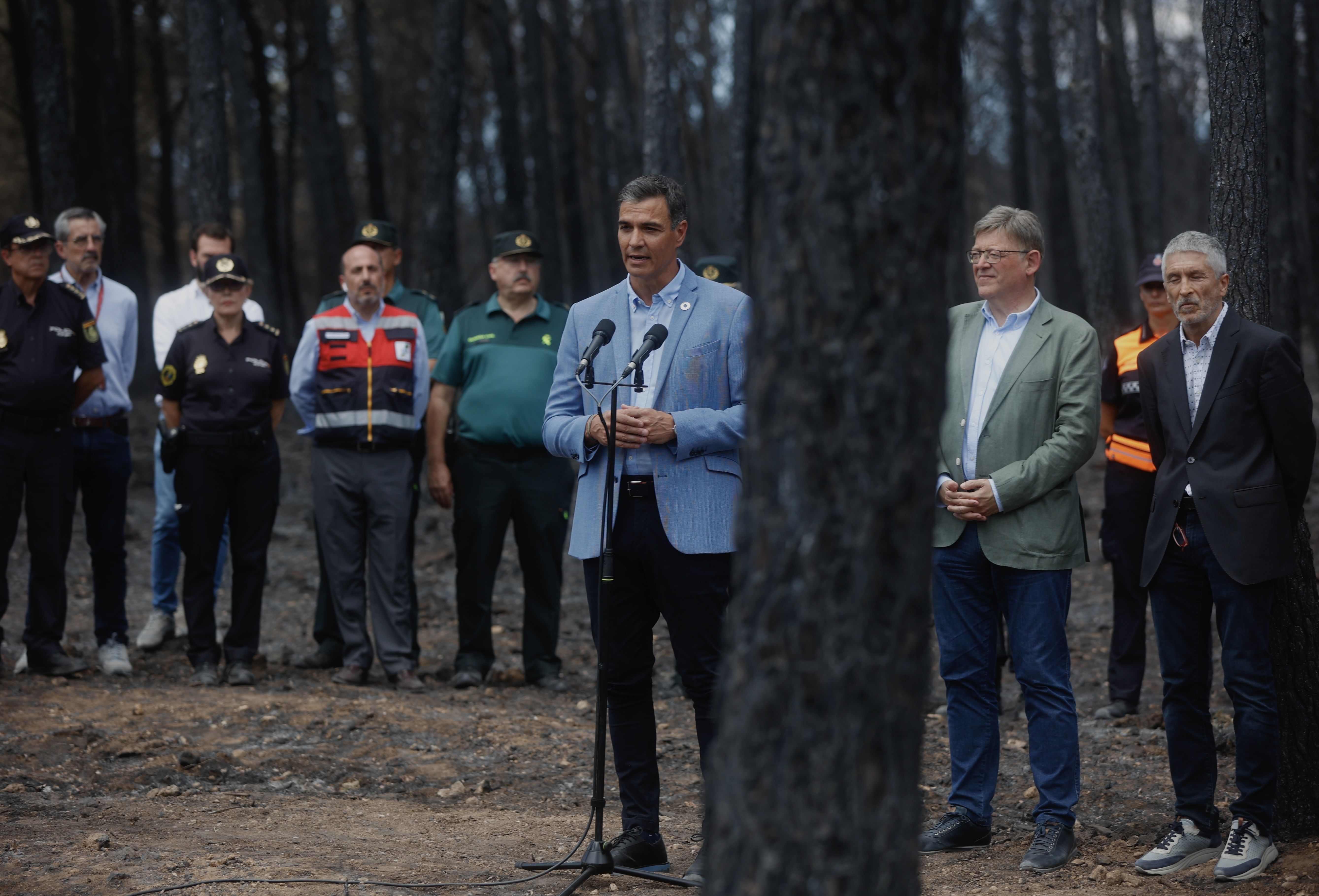 EuropaPress 4638303 pedro sanchez ximo puig teresa castellon visitar zona afectada incendios