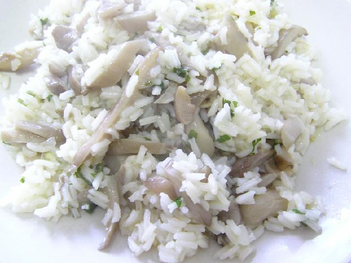 Arroz de Calasparra con setas, con espinacas y con zanahoria y pimiento, 3 guarniciones deliciosas. Foto: Región de Murcia