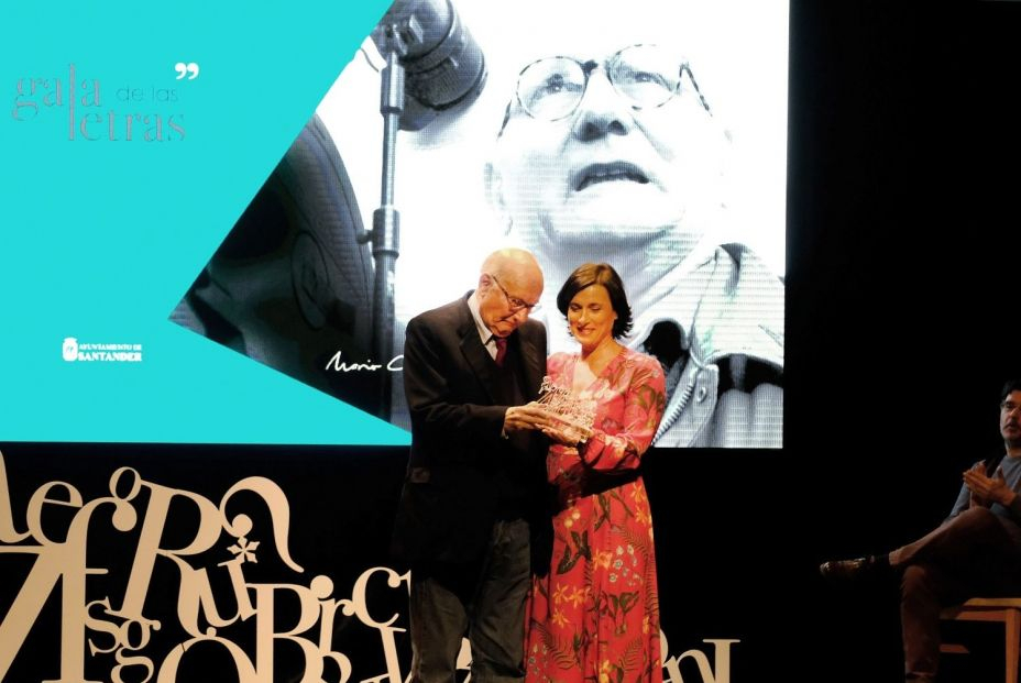 EuropaPress mario camus recibre premio gala letras santander