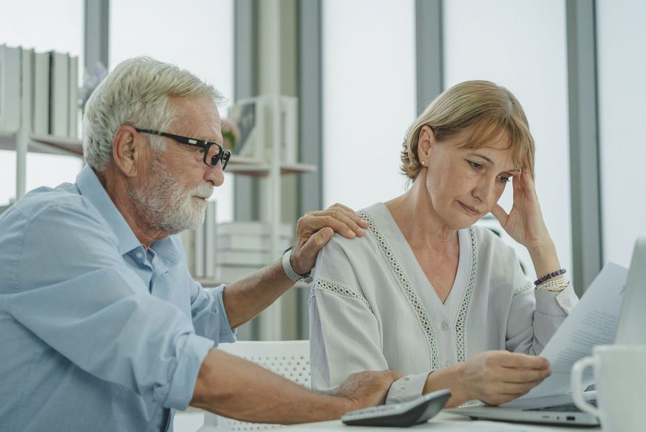 Al 42% de los españoles no les salen las cuentas: sus facturas crecen más que sus ingresos. bigstock