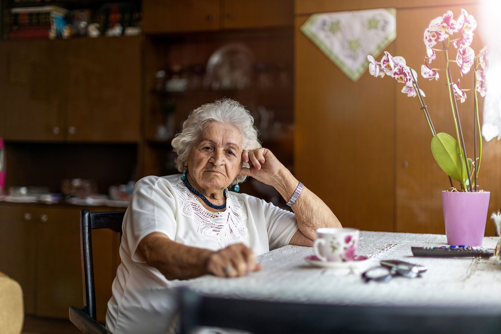 Las mujeres mayores tienen 16.000 euros menos riqueza que los hombres. Foto: Bigstock
