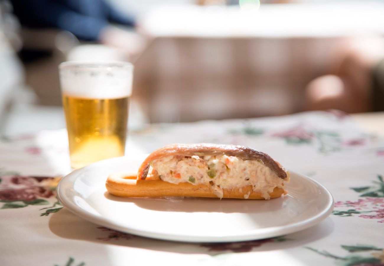 Gastronomía, tradición y música se dan cita en los Huertos del Malecón durante la Feria de Murcia. Receta de marinera sin huevo (con lactonesa) . Foto: 1.001 sabores