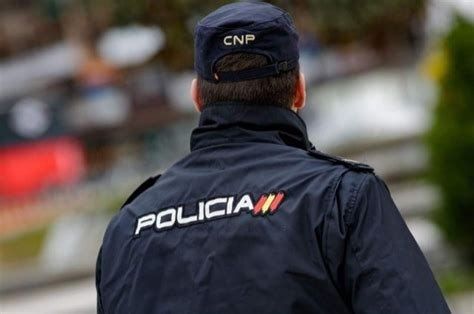 Fallece una joven de 20 años al precipitarse por un puente cuando discutía con una amiga. Foto: Europa Press Fallece una joven de 20 años al precipitarse por un puente cuando discutía con una amiga. Foto: Europa Press