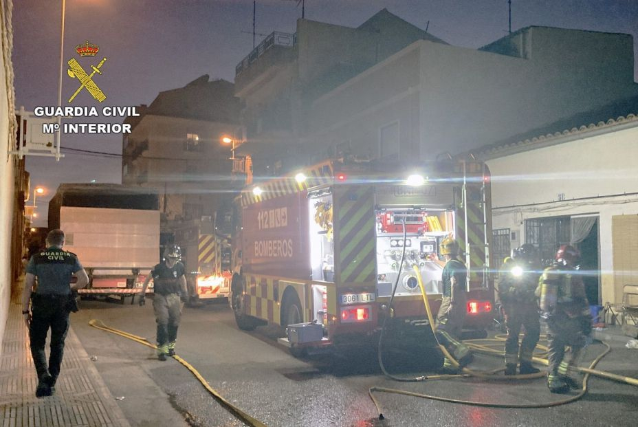 Muere el hombre que intentó sofocar un incendio originado en su vivienda en Murcia