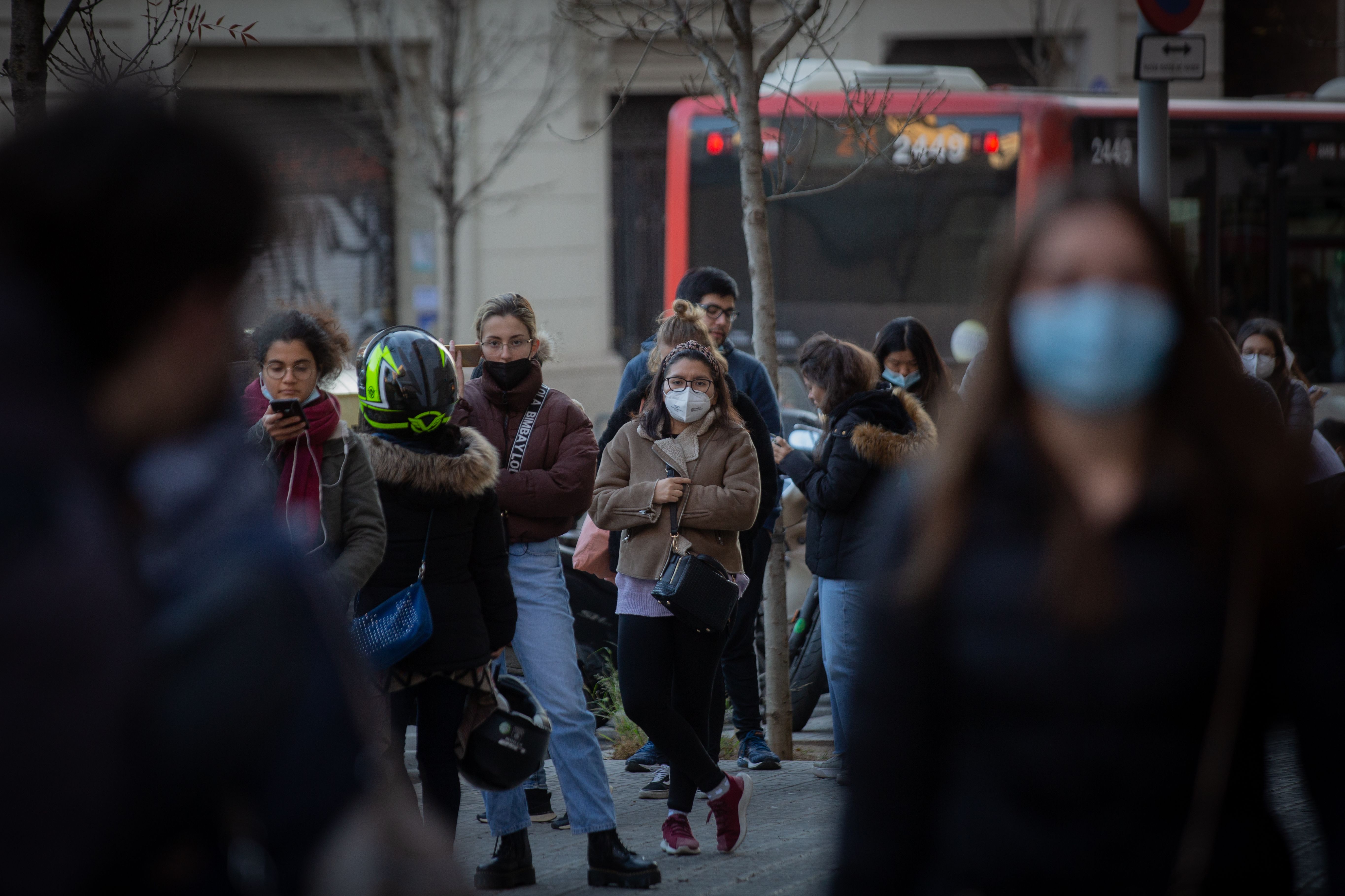 Los contagios de Covid en mayores aumentan otra semana más: la incidencia roza los 200 casos