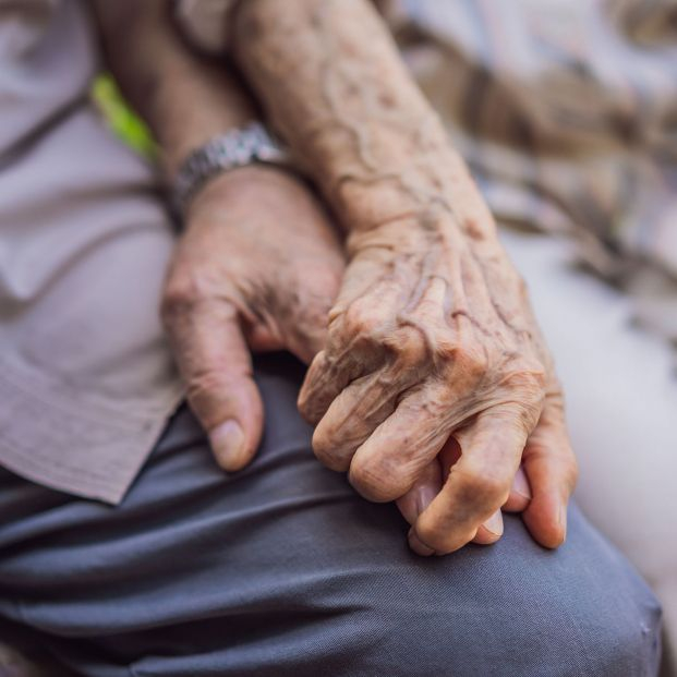 Un pueblo de León homenaje a los mayores de 90 años por "toda una vida de trabajo y sabiduría". Foto: Bigstock