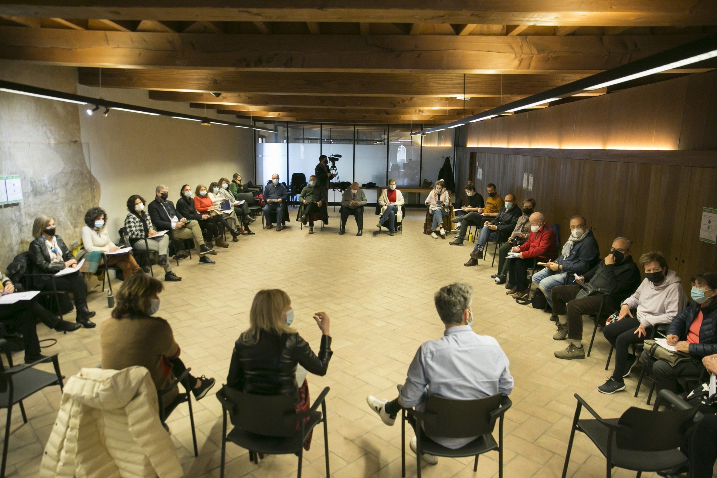 El Consejo de Personas Mayores: qué es y cómo funciona la "voz" de los mayores en los ayuntamientos