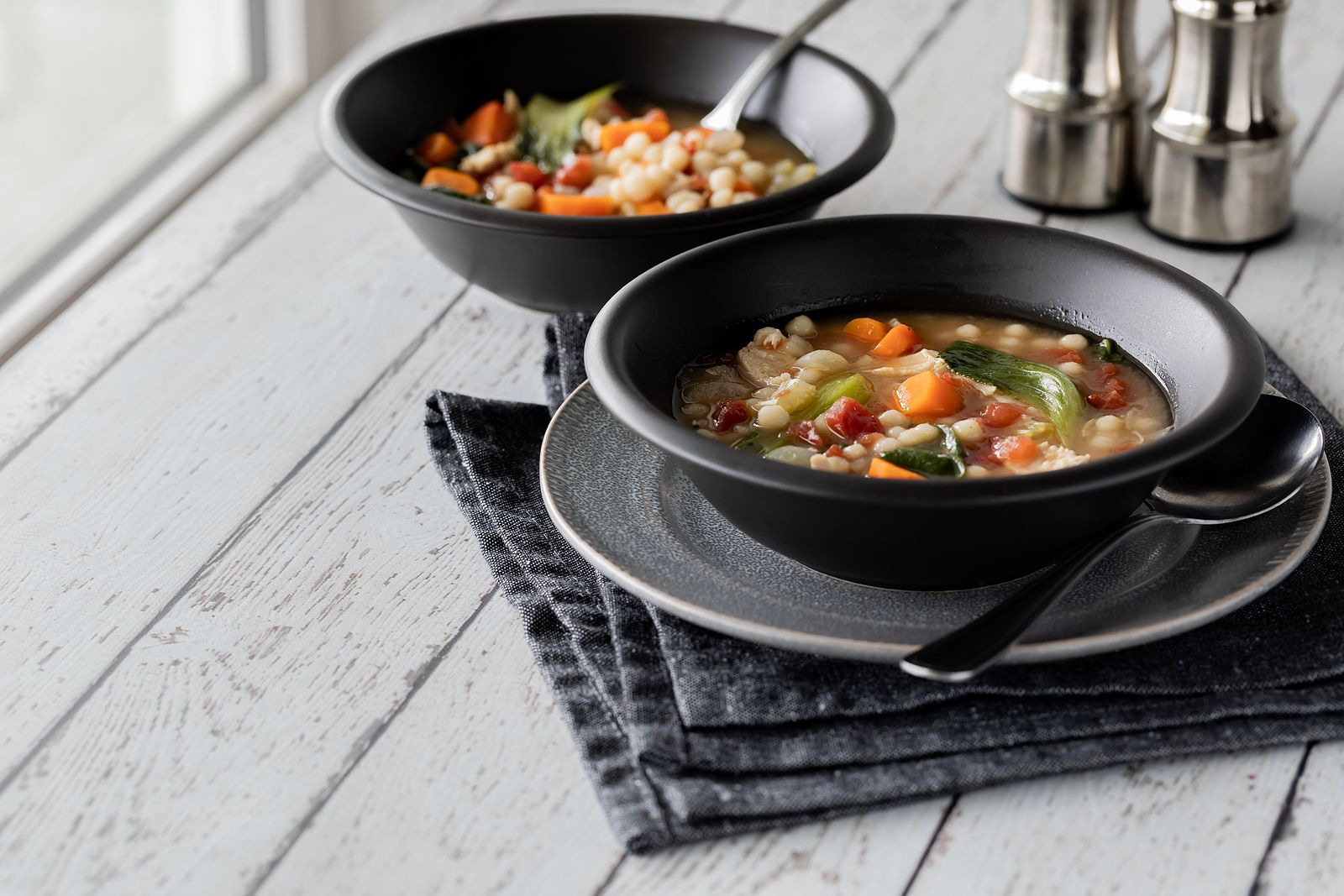 Receta de sopa de habichuelas con pollo y verduras. Foto: bigstock