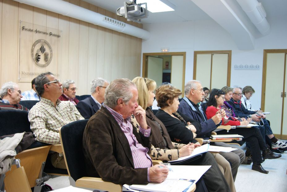 Las asignaturas universitarias más cursadas en España por los mayores de 65 años. Foto: Europa Press