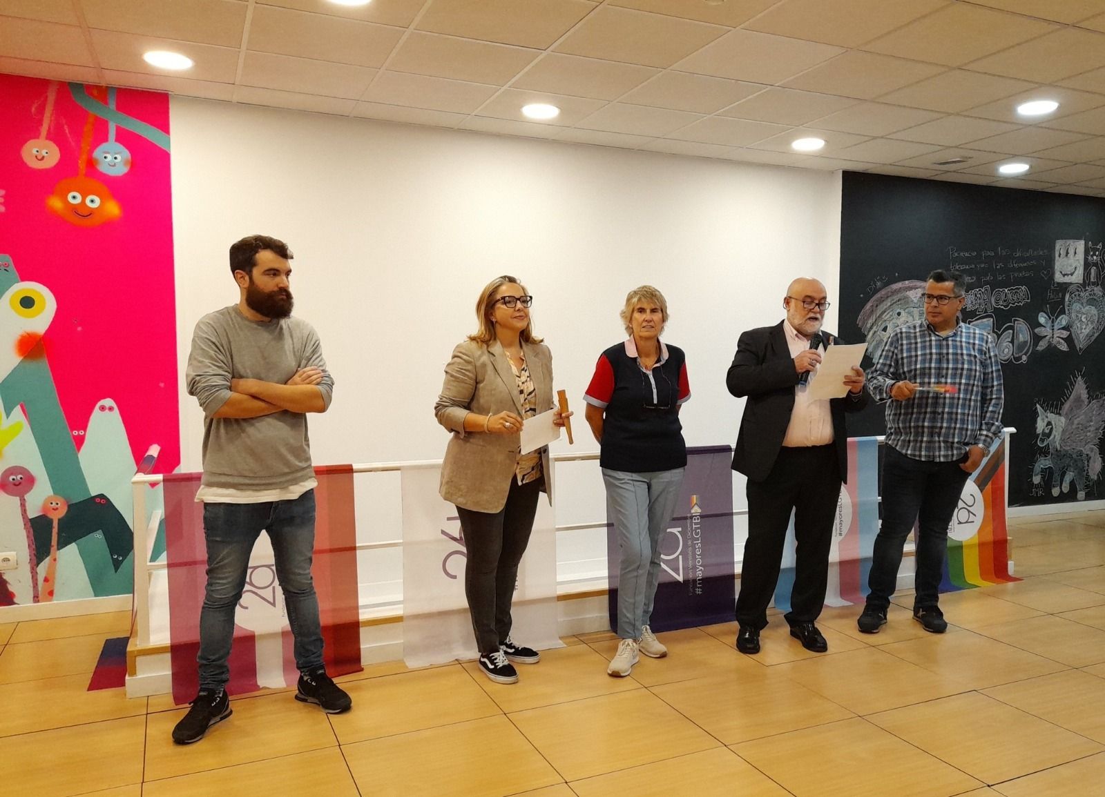 Los mayores LGTBI tienen un nuevo centro comunitario en Madrid: "Somos más visibles que nunca"