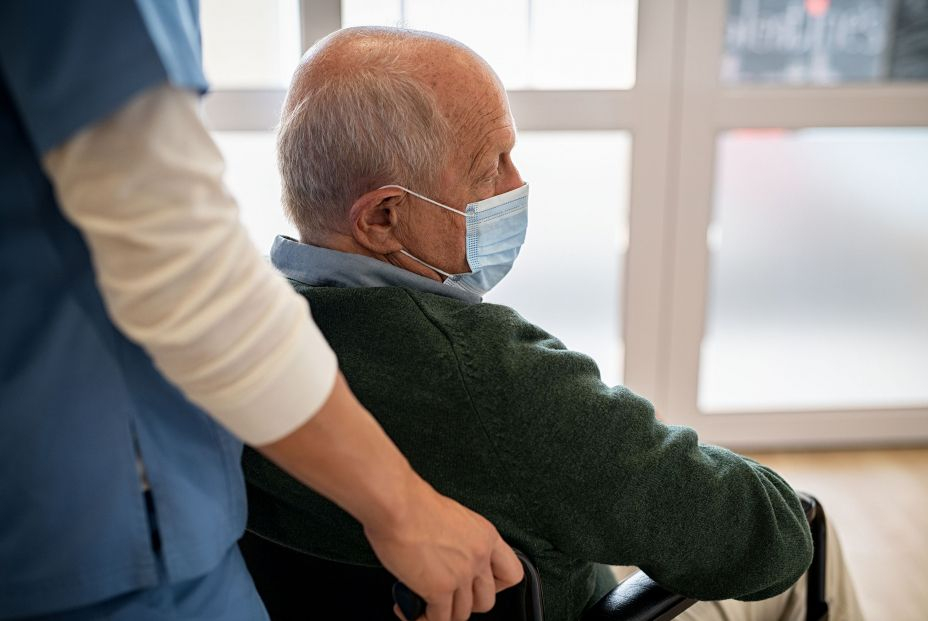 La SEGG considera que "las dinámicas actuales llevarán al buen trato de los mayores con demencia". Foto: Bigstock