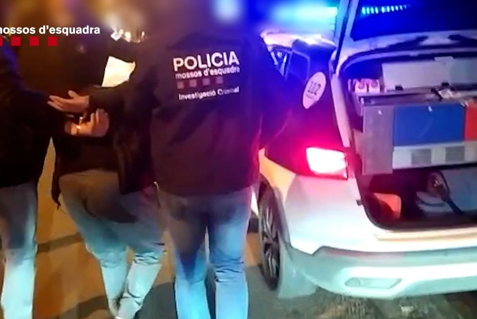 A prisión el acusado de robar 200.000 euros a 100 mayores mientras sacaban su dinero en los cajeros (EuropaPress A prisión el acusado de robar 200.000 euros a 100 mayores mientras sacaban su dinero en los cajeros (EuropaPress