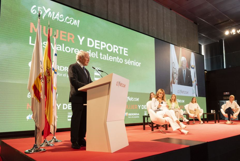 Fernando Ónega en el foro 'Mujer y Deporte: valores del talento sénior': "Orgullo es vuestro nombre"