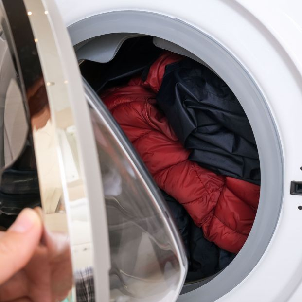 Consejos para eliminar las manchas más comunes de la ropa. Foto: Bigstock