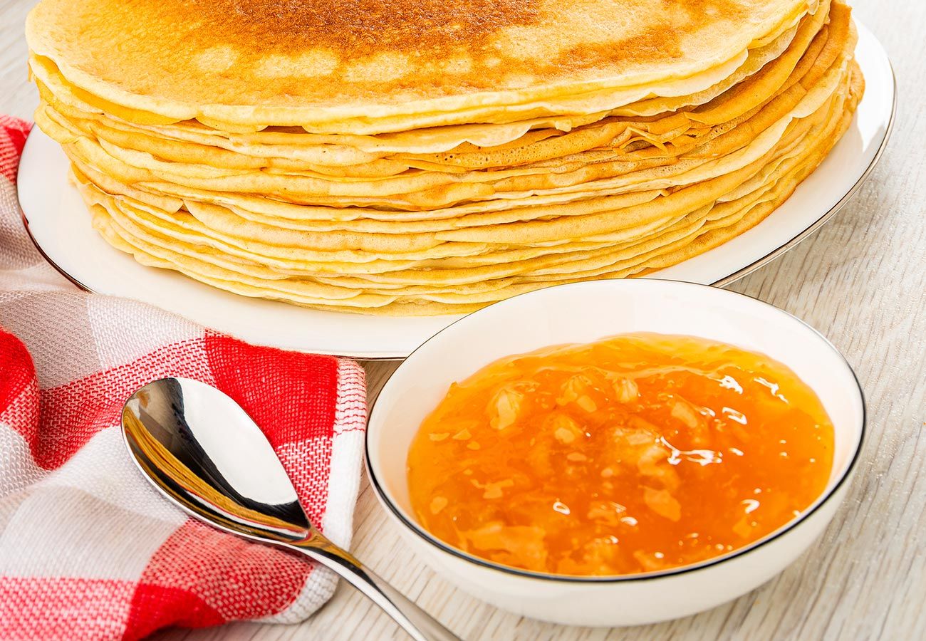 Receta de crepes con mermelada de limón. Foto: Bigstock