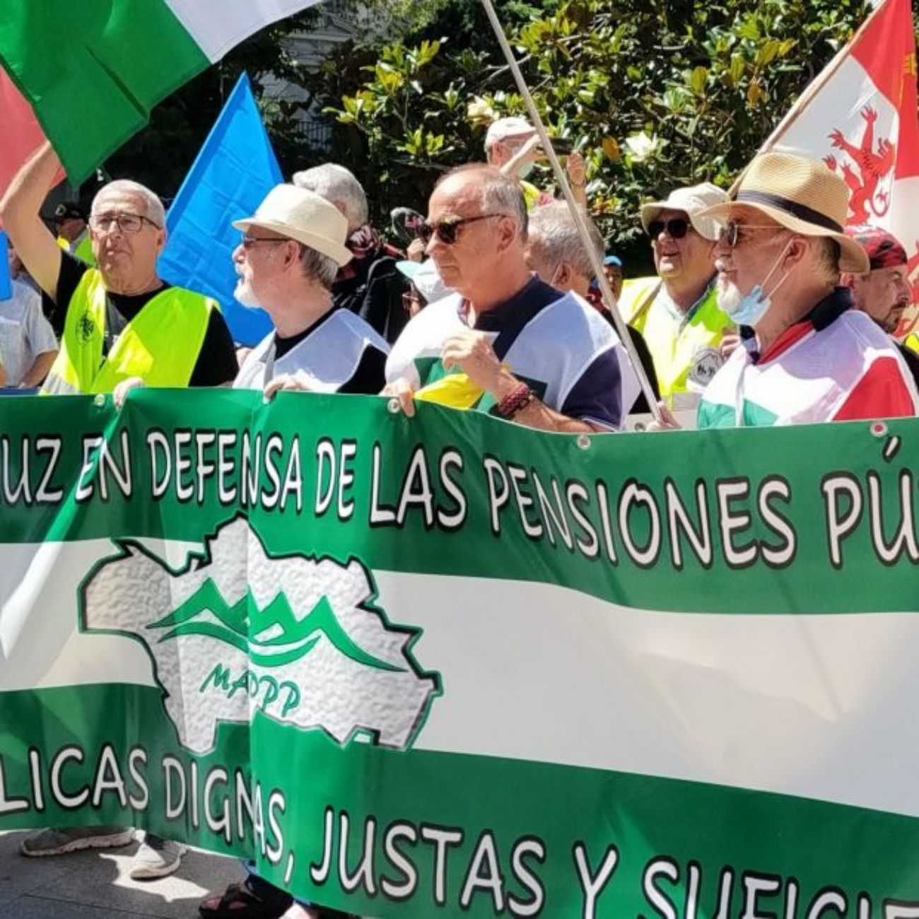 El MADPP denuncia "rebajas a los ricos y racaneo con los necesitados"