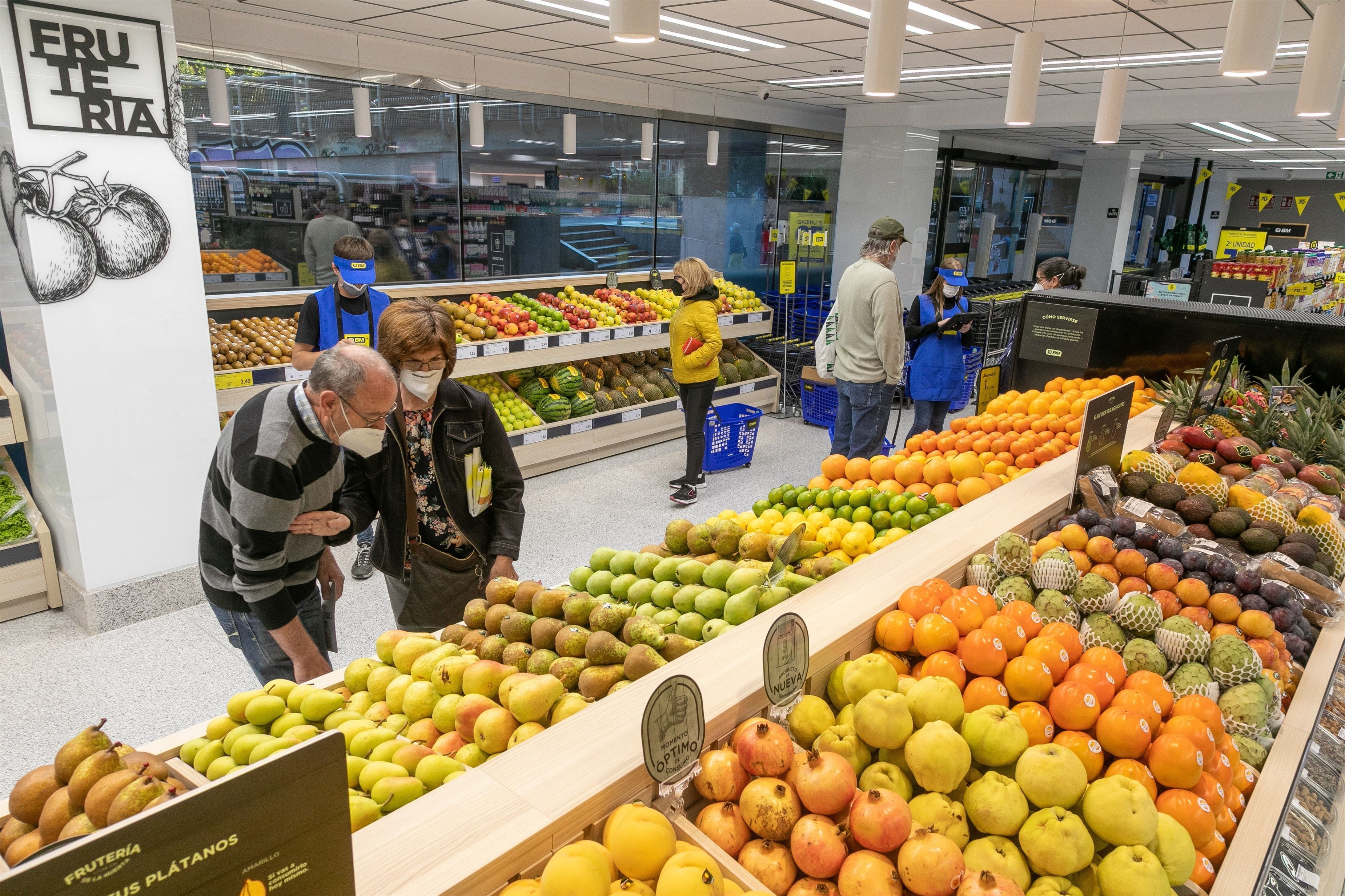 Subida histórica del 15,2% de la cesta de la compra: los supermercados más baratos y más caros