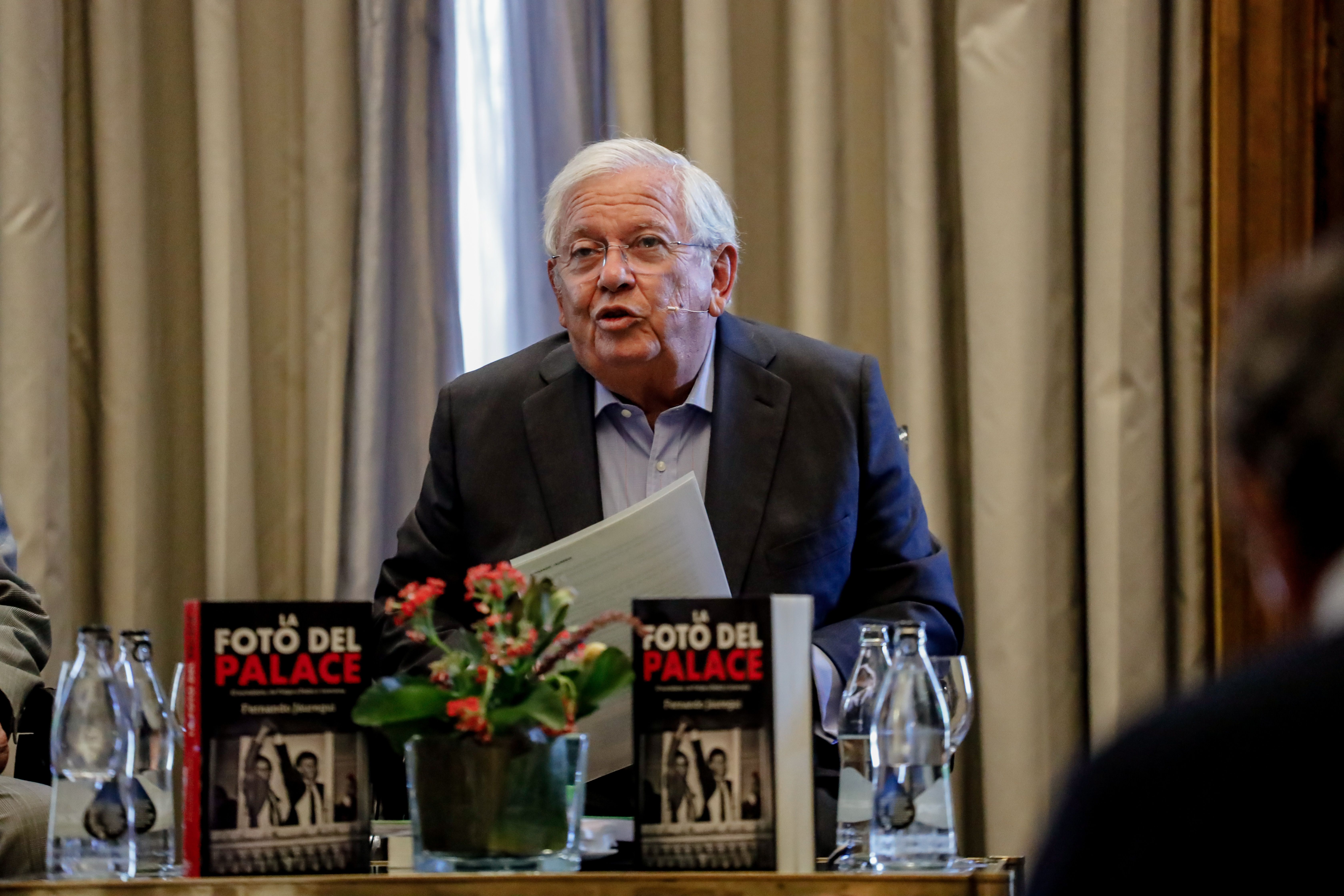 Fernando Jáuregui presenta su libro 'La foto del Palace'. Foto: Europa Press