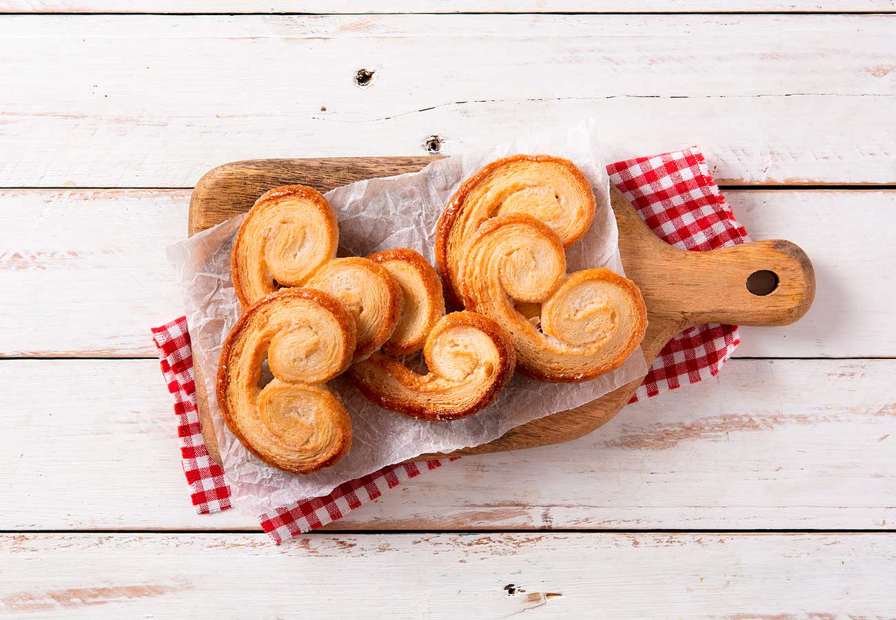 Cómo hacer unas deliciosas palmeritas de hojaldre caseras en menos de 15 minutos. Foto: Bigstock