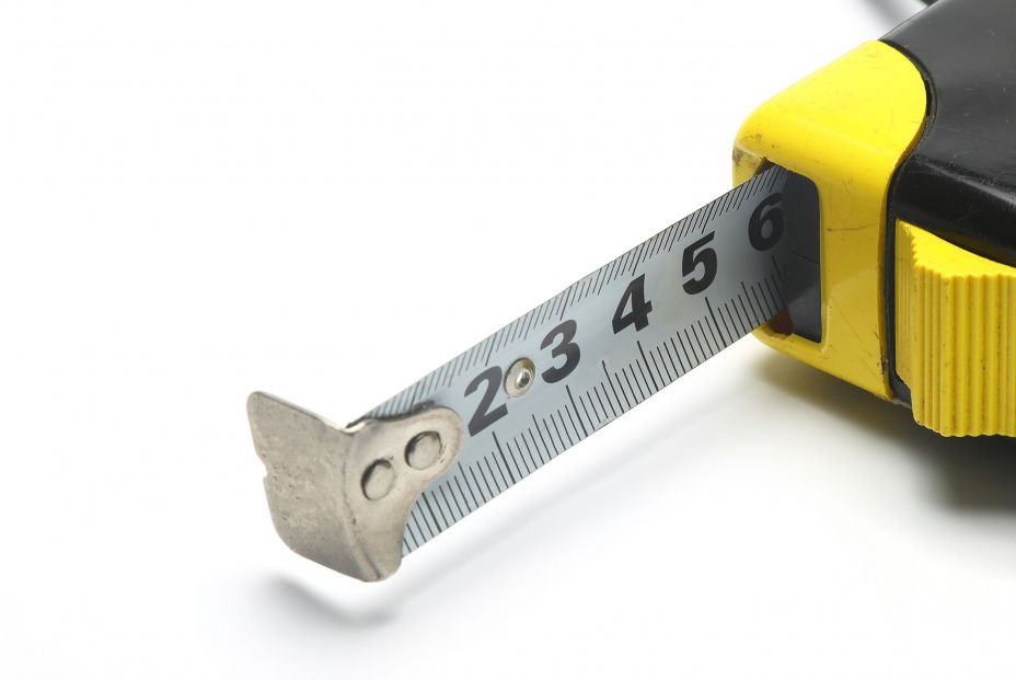 Se cumplen 133 años de la definición moderna del metro. bigstock Yellow Measuring Tape For Tool 452822529