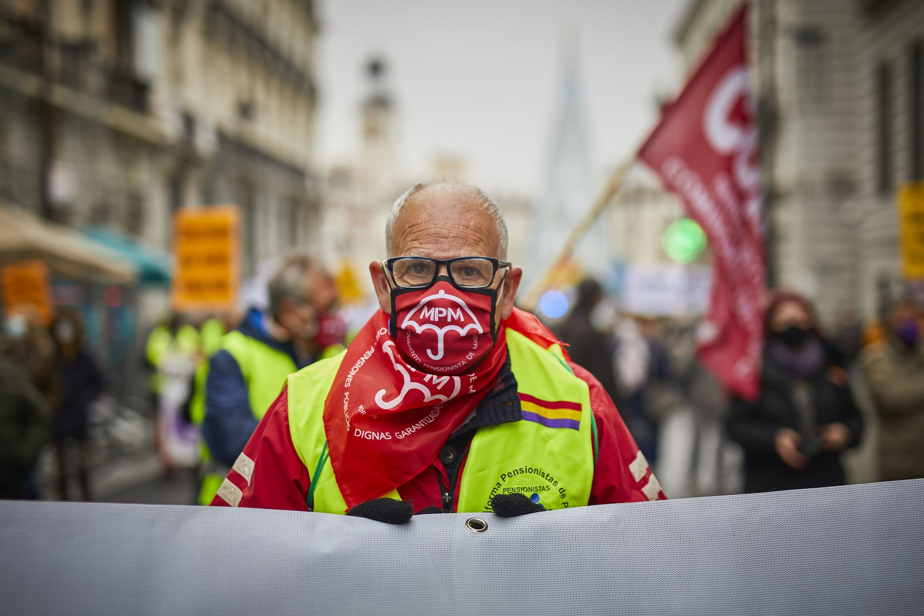 Duro otoño para pensionistas: restricciones energéticas, protestas y la amenaza del covid y la gripe