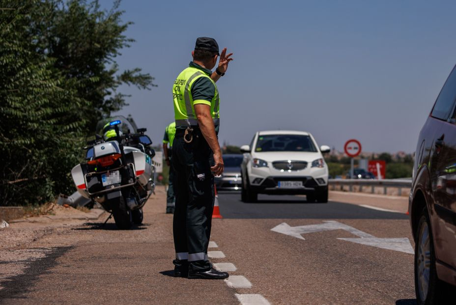 La DGT dejará de enviar las multas por correo ordinario a estos conductores