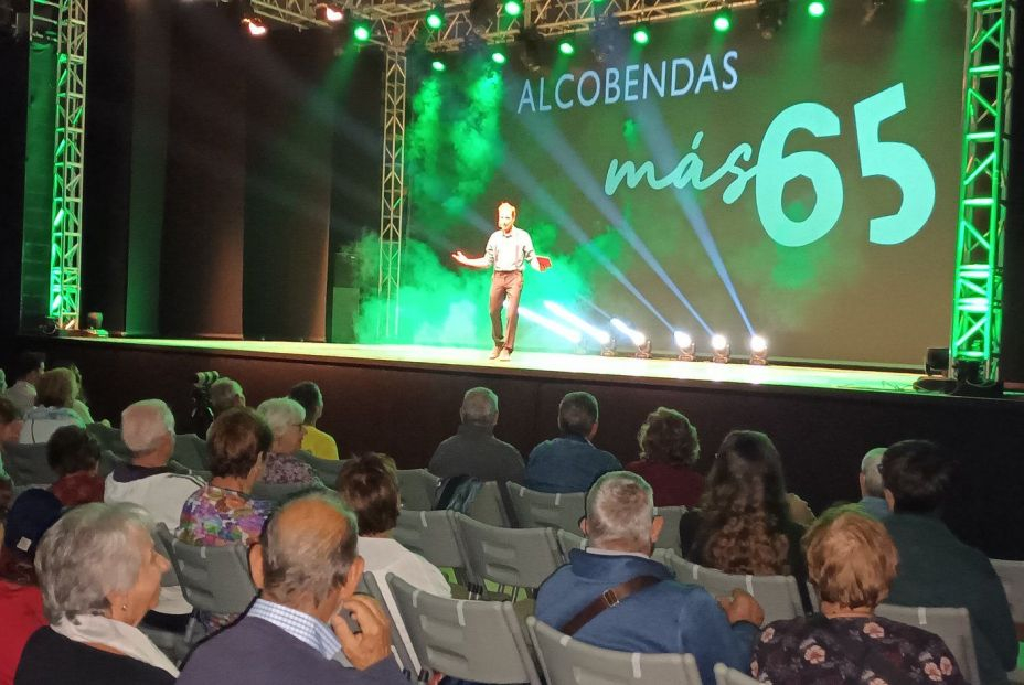 La 'Tarjeta Alcobendas Más 65' dará prestaciones especiales y ventajas a los mayores de la ciudad. Foto: Ayuntamiento de Alcobendas La 'Tarjeta Alcobendas Más 65' dará prestaciones especiales y ventajas a los mayores de la ciudad. Foto: Ayuntamiento de Alcobendas