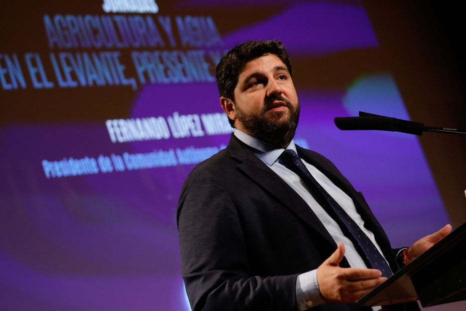 López Miras invita a las CCAA a que hagan como la Región de Murcia y aprovechen "cada gota de agua". Foto: Europa Press López Miras invita a las CCAA a que hagan como la Región de Murcia y aprovechen "cada gota de agua". Foto: Europa Press